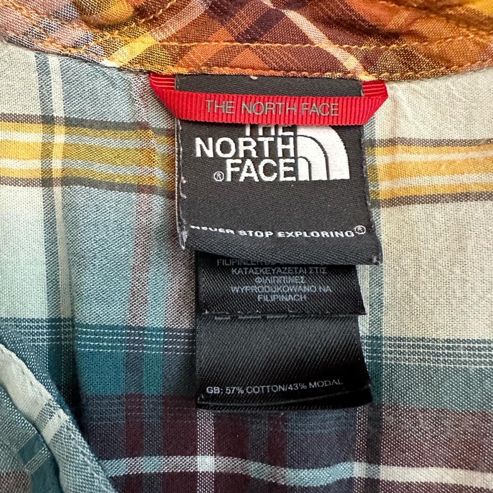 The North Face Men’s plaid shirt size Large - Picture 3 of 4
